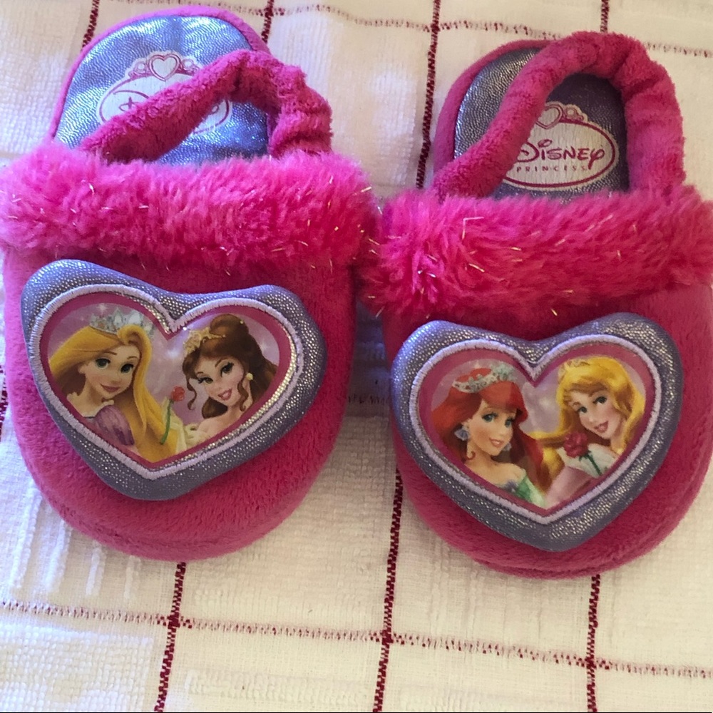 Disney Princess Toddler Slippers- size 7/8